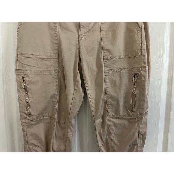 White House Black Market Pants Tan Skinny Leg Cut Cargo Pants Size 6 - Picture 2 of 16